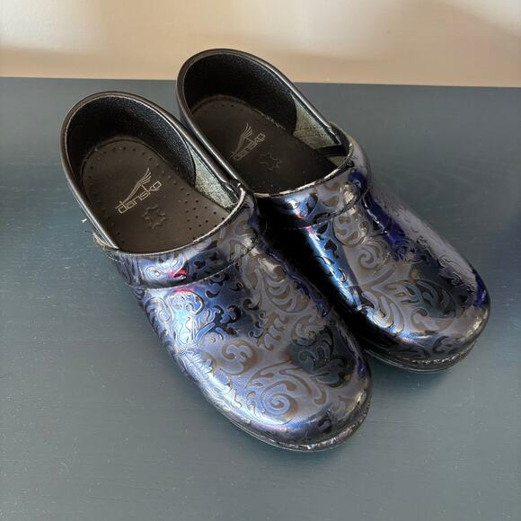 Dansko Navy Paisley Swirl Leather Comfort Clogs Size 38 - Picture 3 of 9